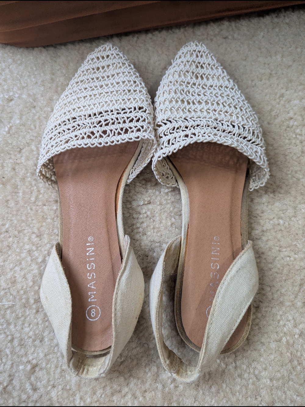 Massini Women's Cream Woven Pointed Toe Flats